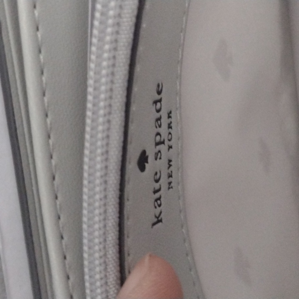 NWOT, Kate Spade Silver Sparkling wallet in gift box - Picture 7 of 12
